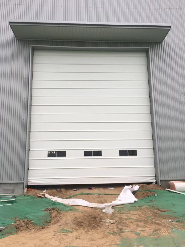 工業(yè)提升門